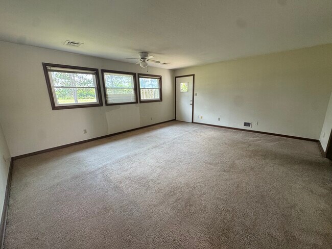 Foto del edificio - 2623 Capehart Ave