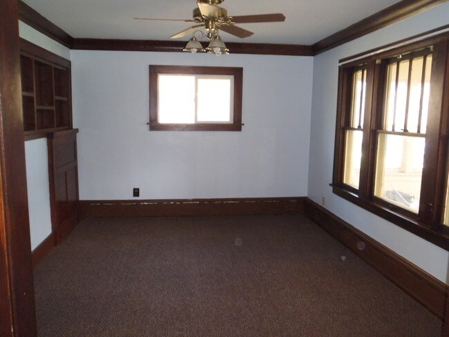 Building Photo - 1221 Cumming Ave