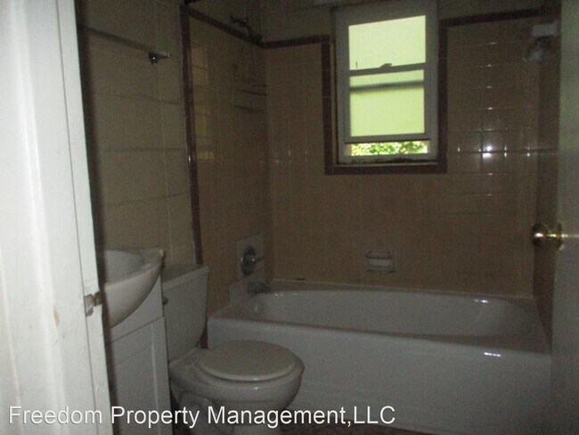 Foto del edificio - 2 br, 1 bath House - 417-B Squirrel