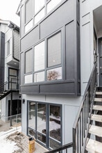 Building Photo - 2307 W 19th St