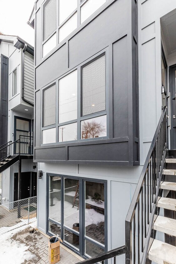 Primary Photo - 2307 W 19th St