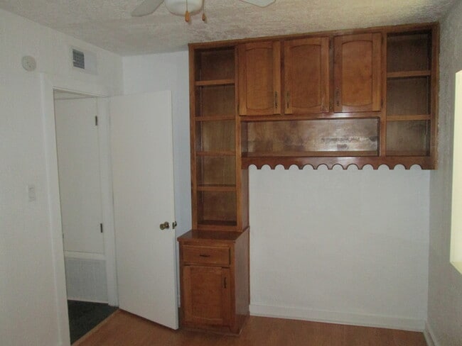 Building Photo - DOWNTOWN LOMAS/EDITH 2/BD 1/BD