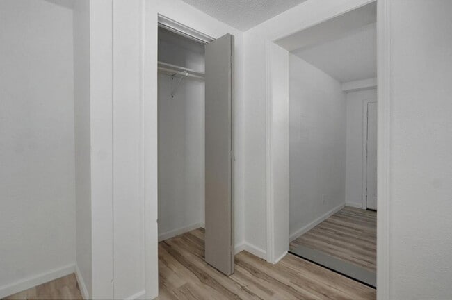 Building Photo - 21 Larue St