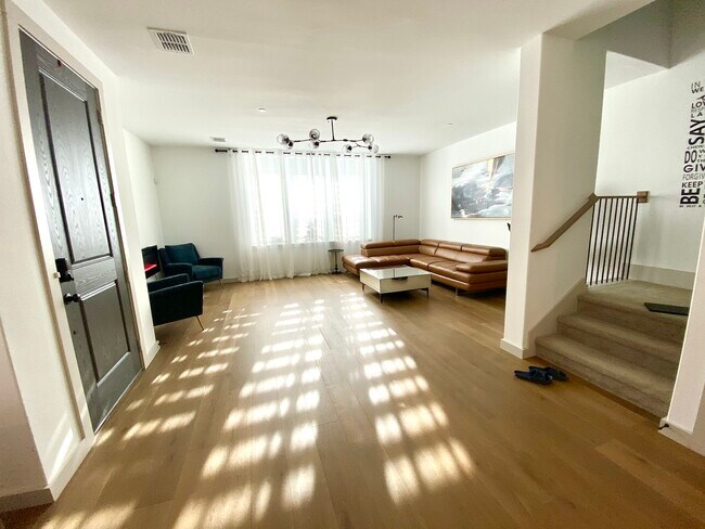 Sala de estar - 586 Cobblestone Ln