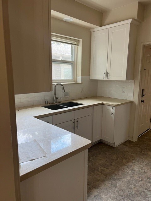 Kitchen - 601 N Adams St