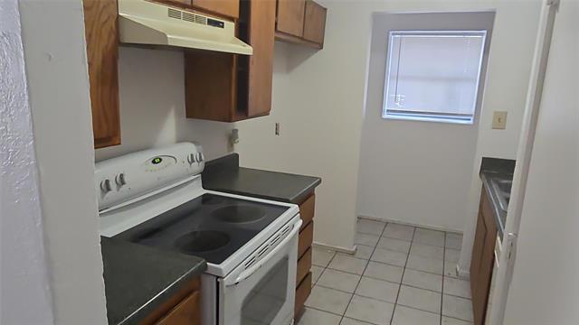 Building Photo - 1627 Windsong Ln
