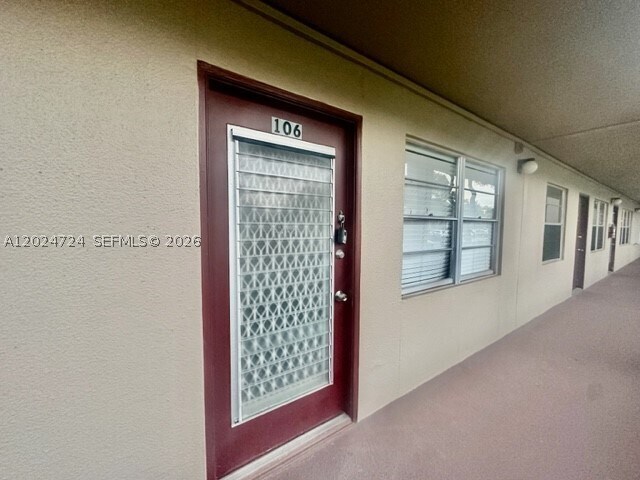 Foto del edificio - 850 SW 133rd Terrace