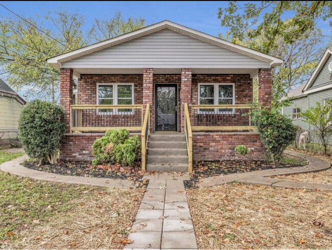 Photo - 2016 E 13th St House