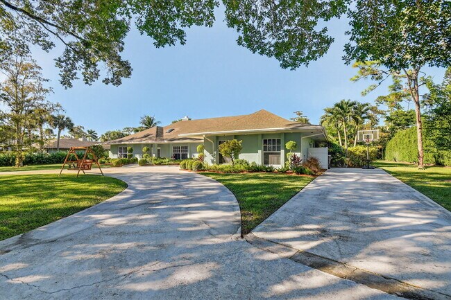 Foto del edificio - 13172 Doubletree Cir