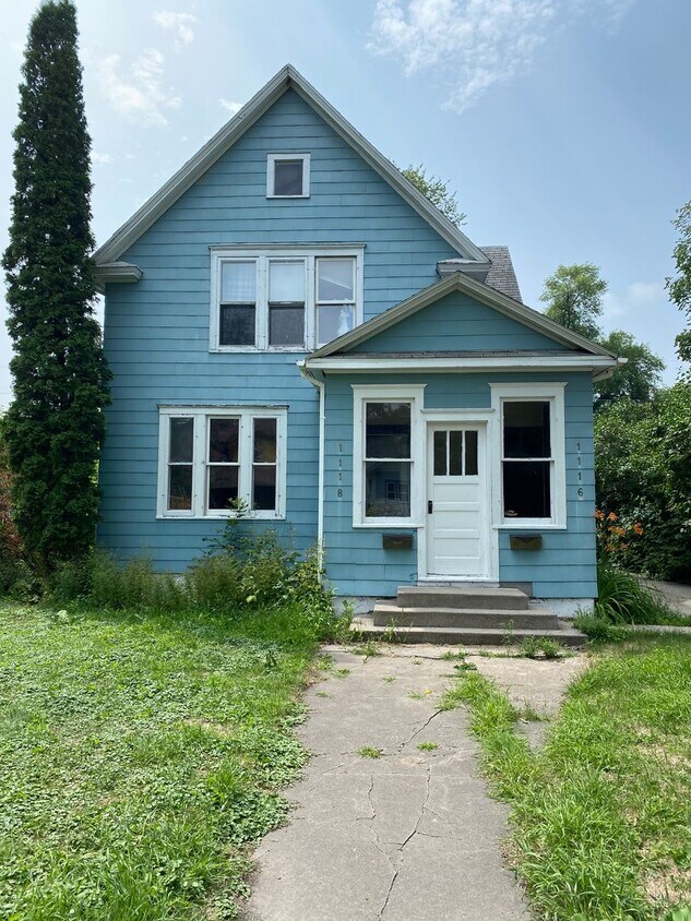 1118 Belmont Rd, Grand Forks, ND 58201 House Rental in Grand Forks
