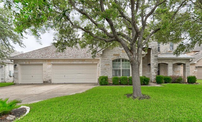 Foto del edificio - 3129 Goldenoak Cir
