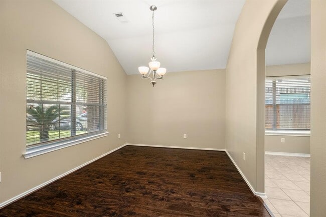 Building Photo - 5030 Birch Manor Ln