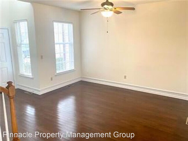 Foto del edificio - 5494 Spring Ridge Dr W