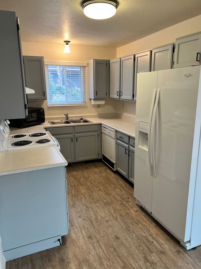 Foto del edificio - Millcreek Duplex