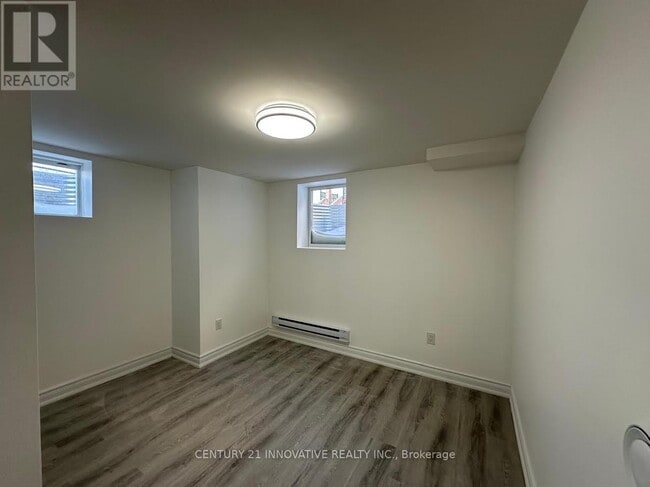 Photo du bâtiment - 1541 Scarlett Trl