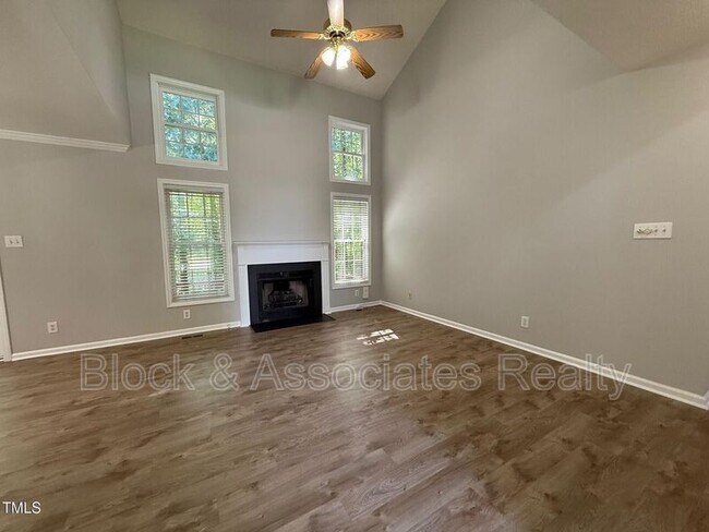 Photo - 304 Old Dock Trail House