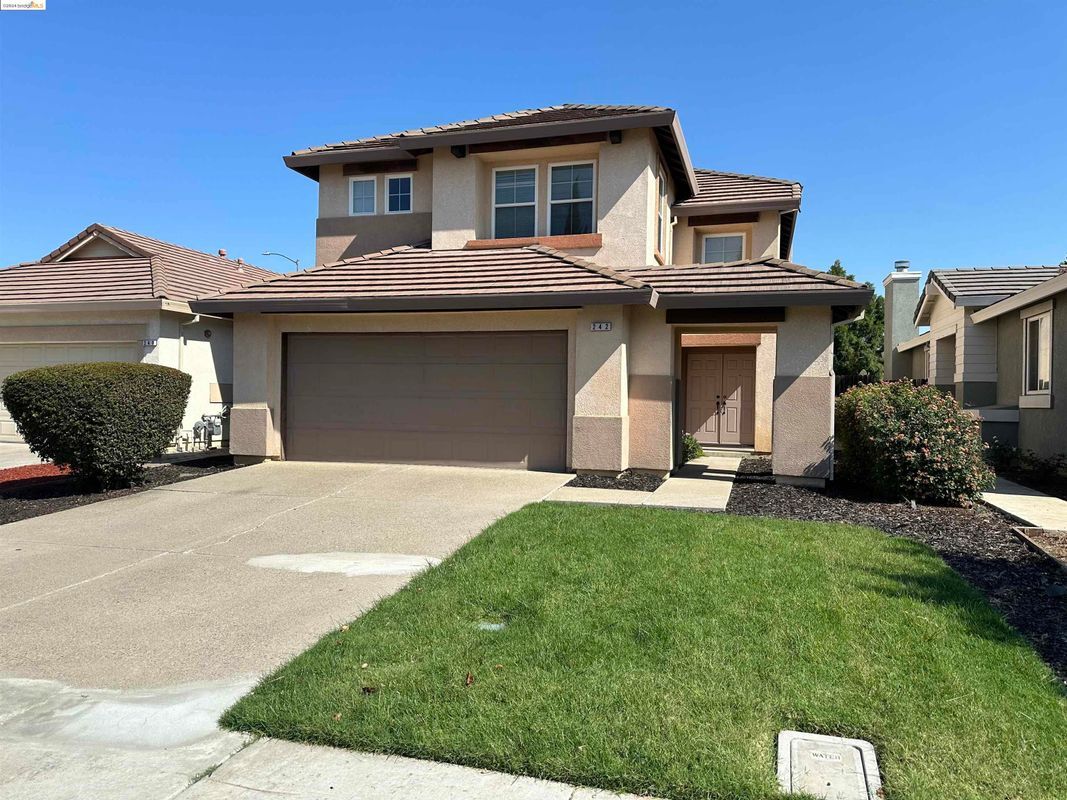 Foto principal - 242 White Birch Ct