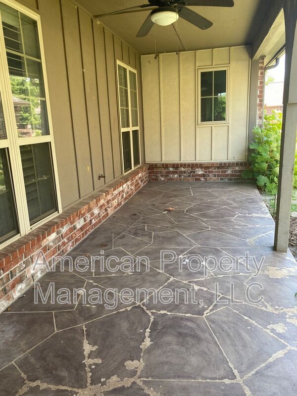 Foto del edificio - 7512 E 94th St