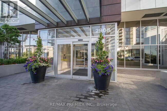 Photo du bâtiment - 2908 Hwy 7