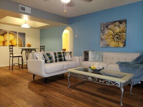 Interior Photo - Desert Lakes Apartments