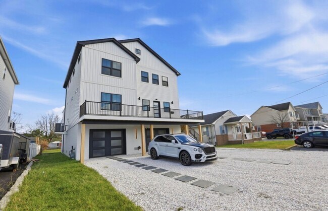 Building Photo - 6931 River Drive Rd