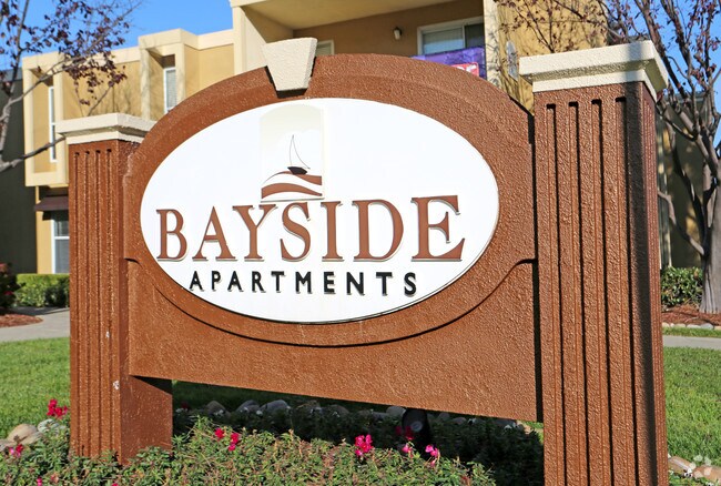 Foto del edificio - Bayside Apartments