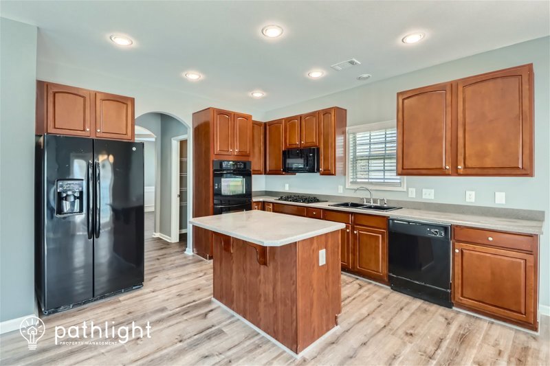 Foto principal - 5412 The Vyne Ave
