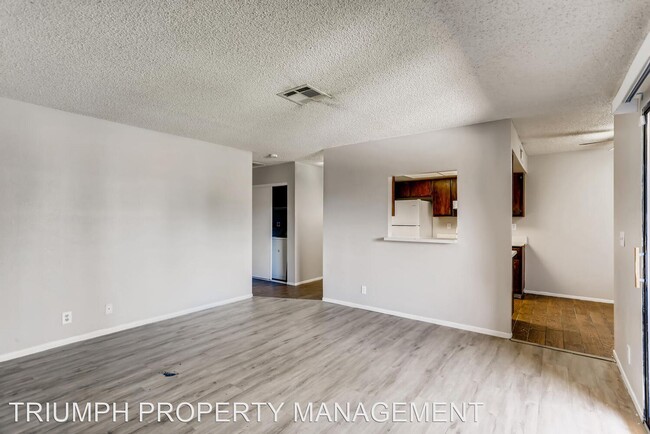 Building Photo - 2823 Wheelwright Dr