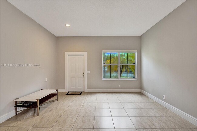 Foto del edificio - 930 Bluewood Terrace