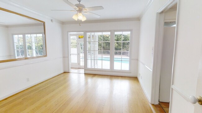 Dinning Room - 666 Walther Way