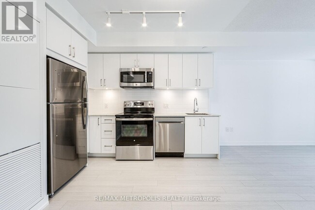 Building Photo - 4010 Eglinton Ave W