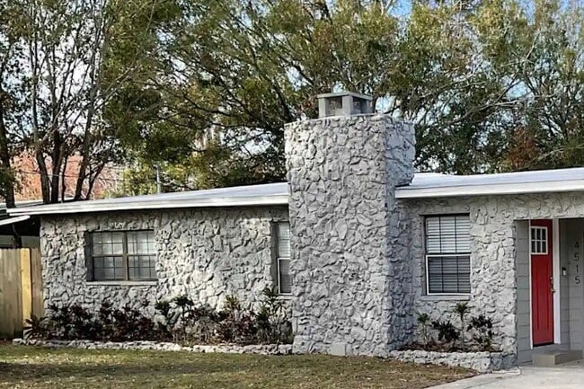 Building Photo - 4516 S Hale Ave