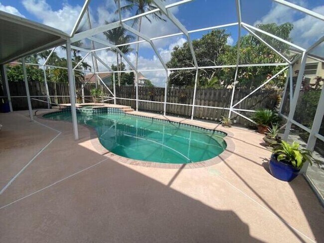 Foto del edificio - 7705 Thornlee Dr