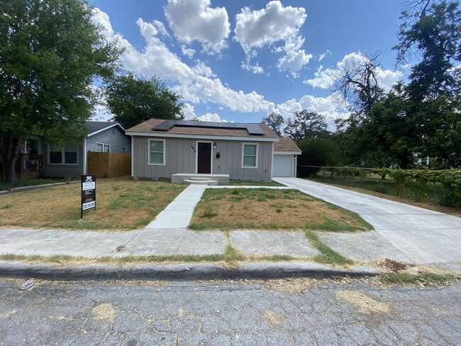 Photo - 1814 Clower (San Antonio, TX) House