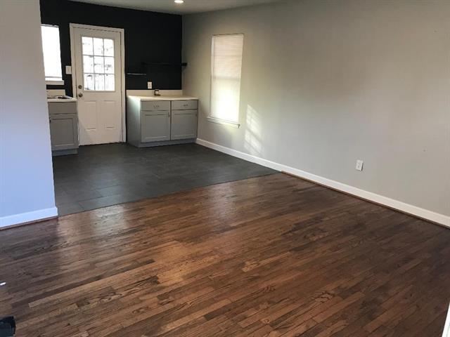 Foto del edificio - 512 Freeman Dr