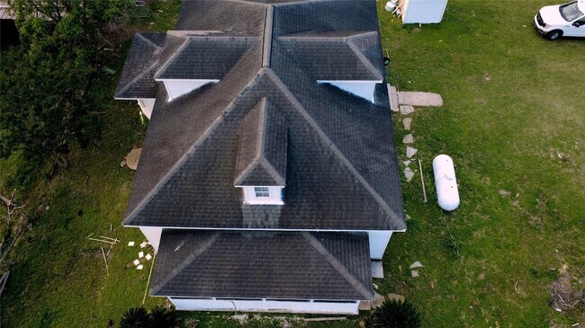 Foto del edificio - 24206 Longenbaugh Rd