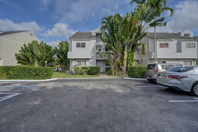 Foto del edificio - 3453 NW 44th St