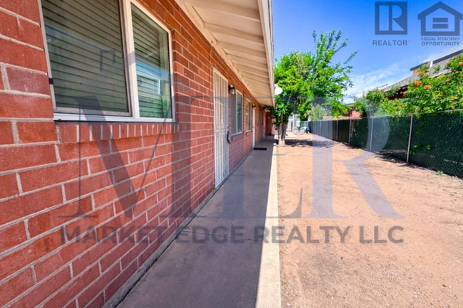 Building Photo - 1640 E Brill St