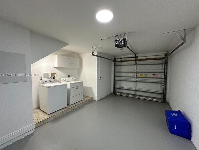 Foto del edificio - 1972 NE 6th Ct.