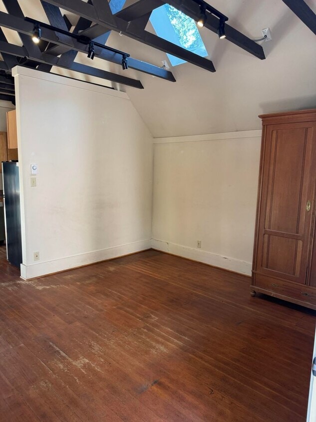 Foto principal - 167 Crawford Ave