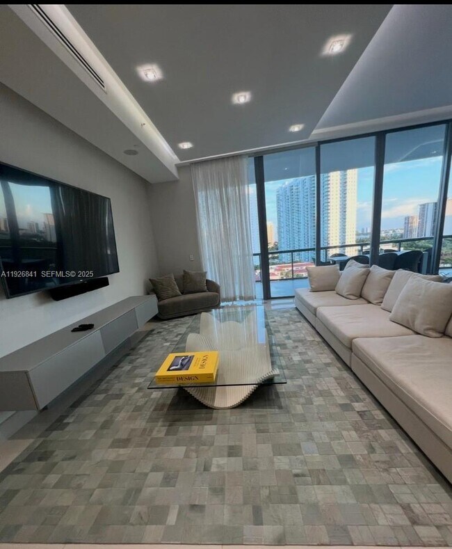 Foto del edificio - 3300 NE 188th St