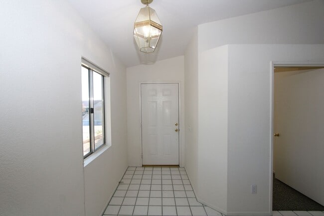 Building Photo - Single Story 3-Bedroom Home in 55+ Highlan...