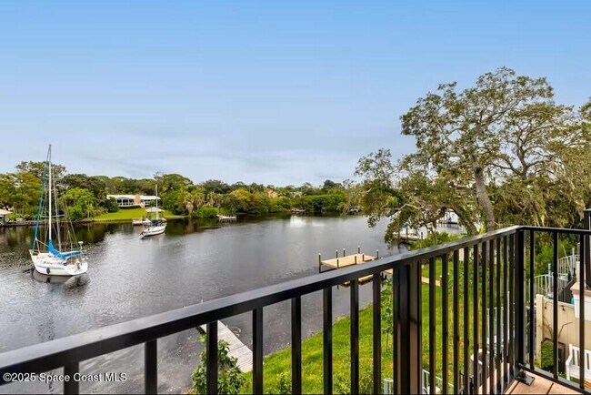 Foto del edificio - 873 Paddleboard Ct