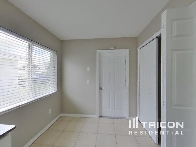 Foto del edificio - 11813 Brenford Crest Dr