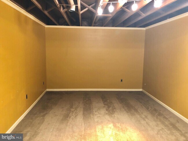 Building Photo - 3003 Franklins Chance Dr
