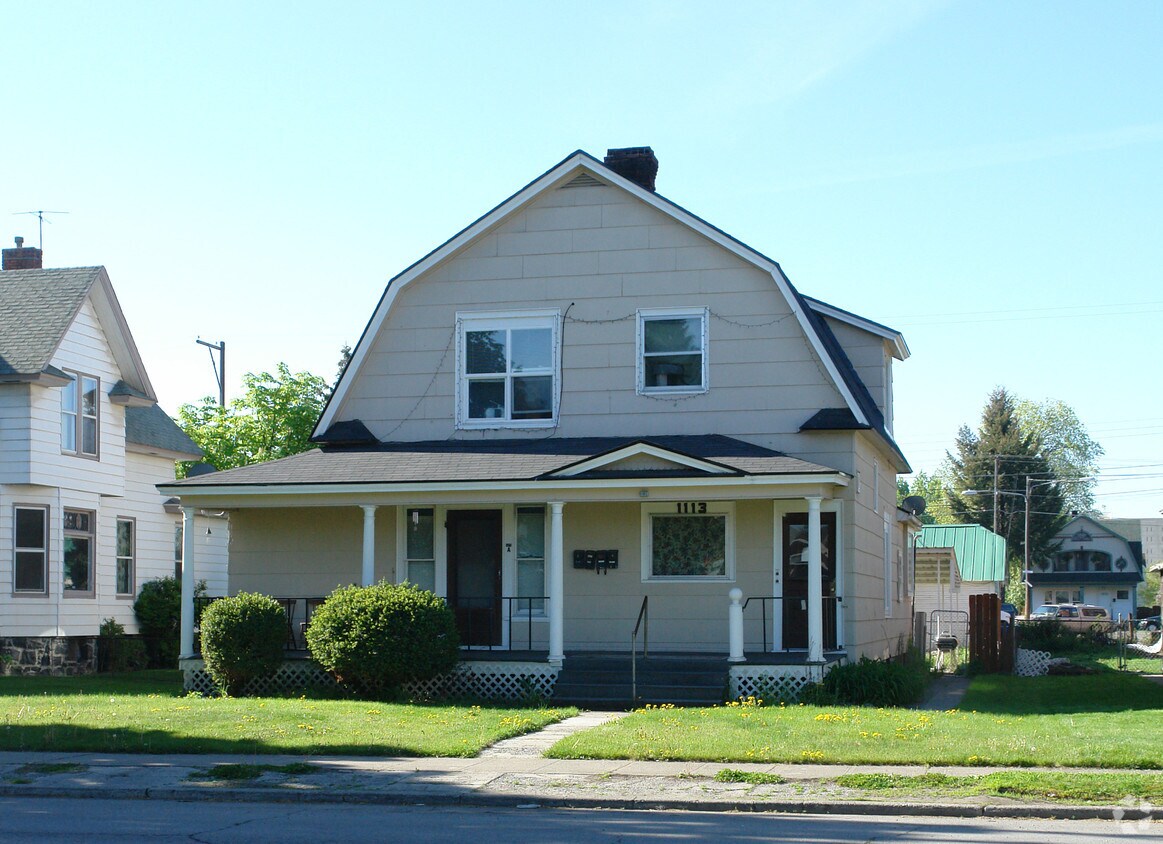 Primary Photo - 1113 W Maxwell Ave