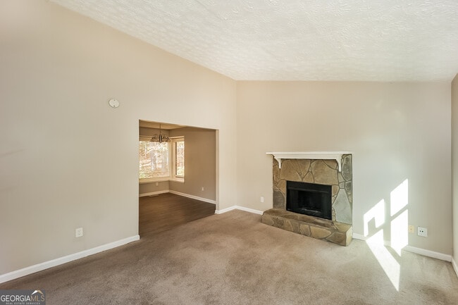 Building Photo - 5120 Cochran Dr