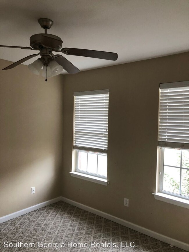Building Photo - 3 br, 2 bath House - 205 Pinecrest Blvd
