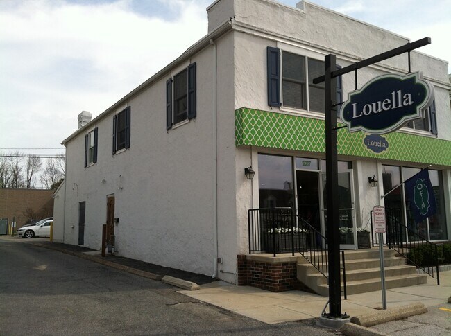 Foto del edificio - 227 E Lancaster Ave