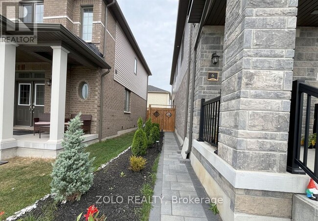 Building Photo - 6 Valleybrook Rd